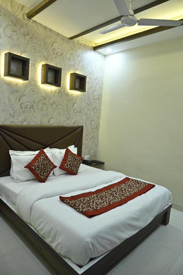 Guntas Residency Hotel Amritszár Kültér fotó