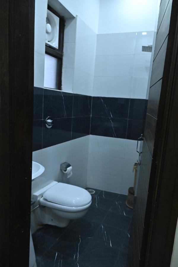 Guntas Residency Hotel Amritszár Kültér fotó