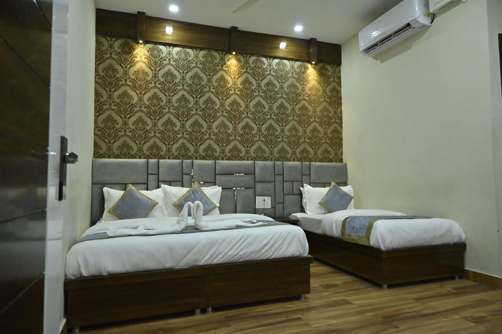 Guntas Residency Hotel Amritszár Kültér fotó
